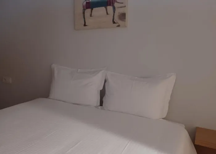 Stylish Studio Apartment - 8F House