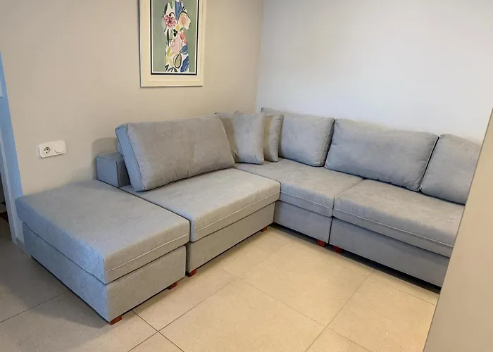 Stylish Studio Apartment - 8F House